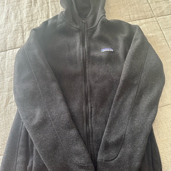 Patagonia better sweater with hood - black. Size medium - Picture 2 of 2